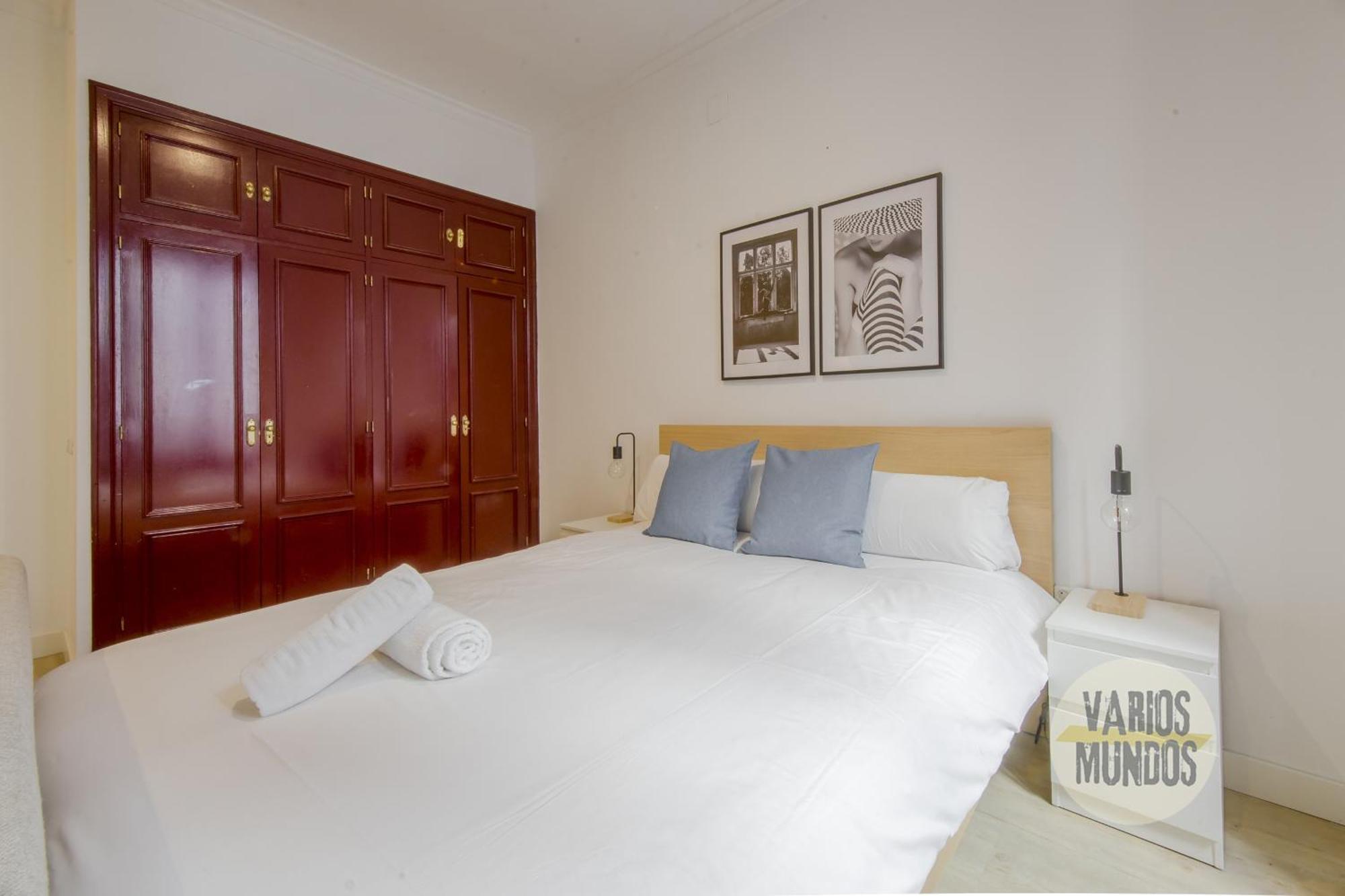 Beautiful Loft Para 3Pax En Huertas-Cortes Madrid Bagian luar foto