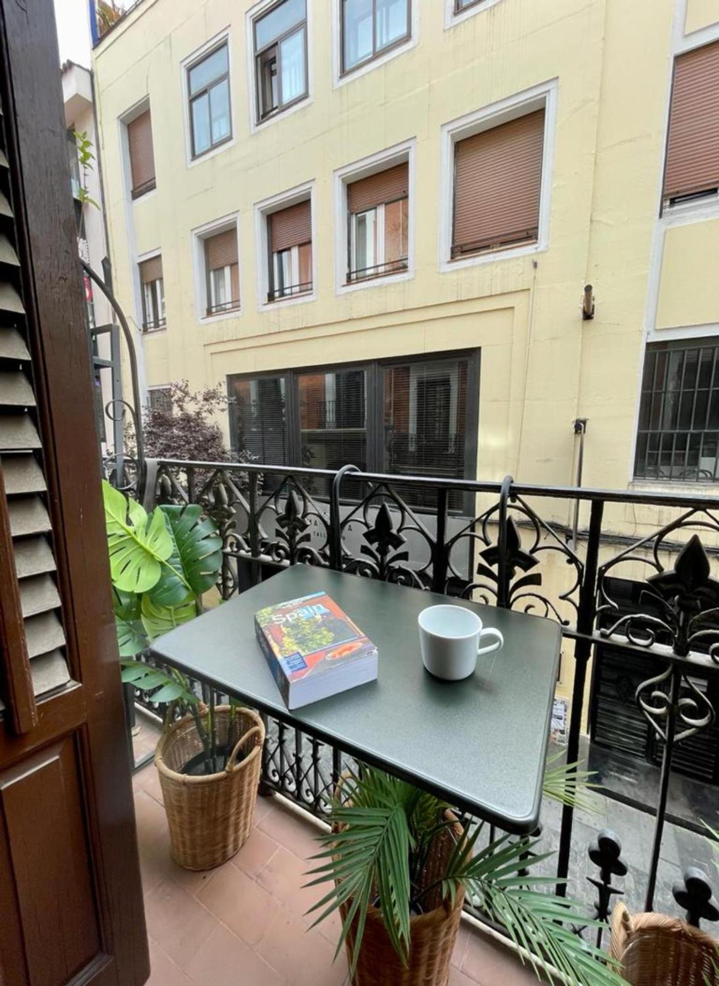 Beautiful Loft Para 3Pax En Huertas-Cortes Madrid Bagian luar foto